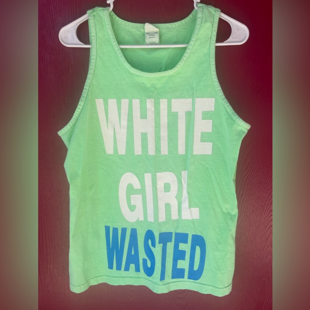 Beach party fun !!! White girl wasted tank top
